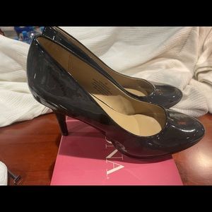 Merona black patent heels